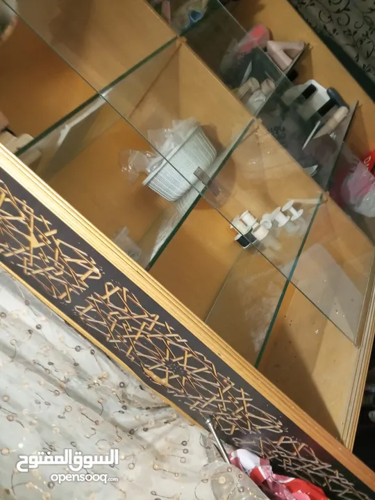 بترينة محلات تفصيل  مع سكريت اجود الانواع