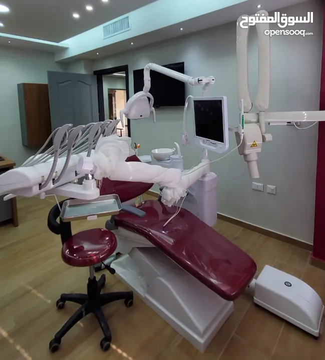 كراسي أسنان/ أجهزة تعقيم / أجهزة لعيادات الطب العام / أجهزة لعيادات الأسنان والتجميل والليزر