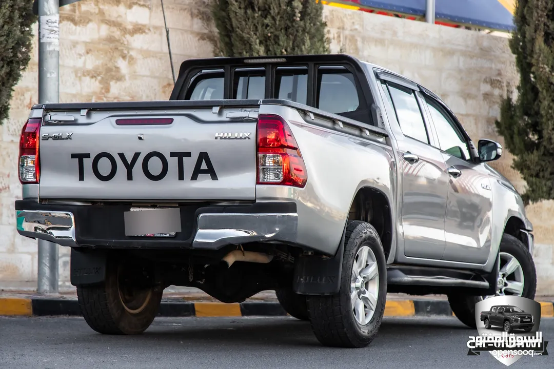 TOYOTA Hilux 2016