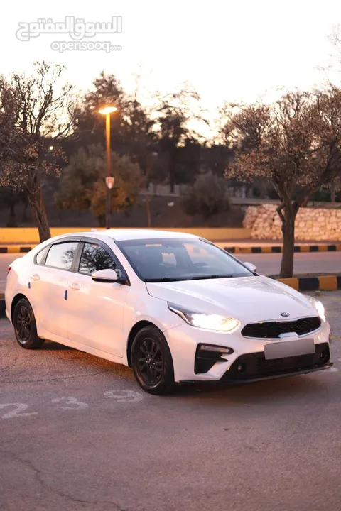 كيا سيراتو k3 للبيع بسعر مغري فحص كامل وكاااله للجادين فقط  لقطه