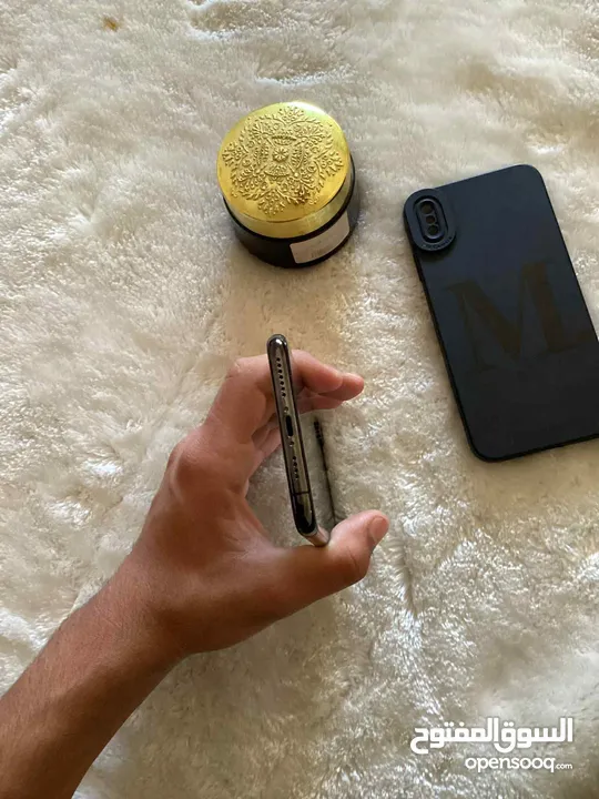 ايفون xs max وكاله مش مفتوح بالمره