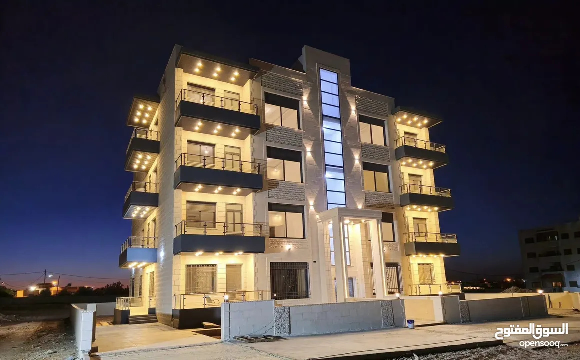 شقق سكنية للبيع / الكرك - الوسية / متوفر شقق في جميع الطوابق / تشطيبات ديلوكس و بأسعار منافسة.