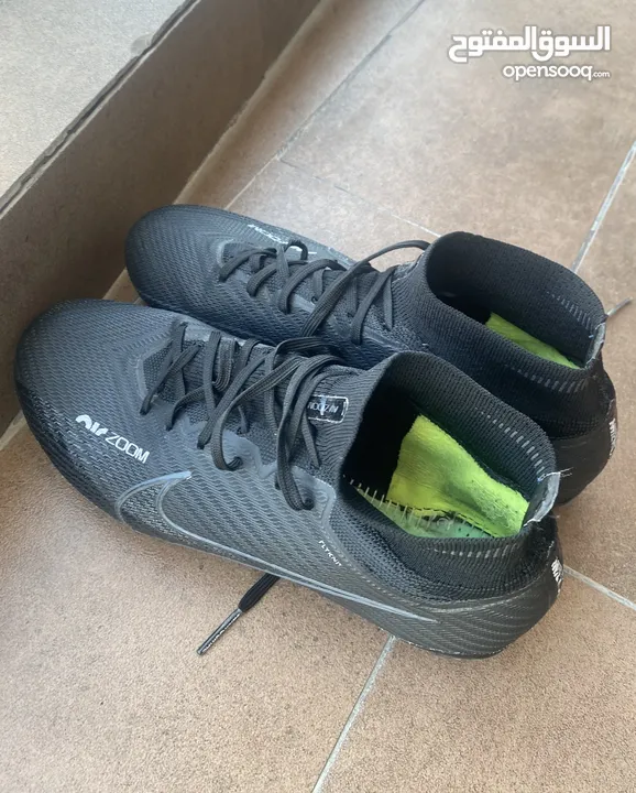 حذاء كره قدم  black edition Nike Air zoom  Football shoes