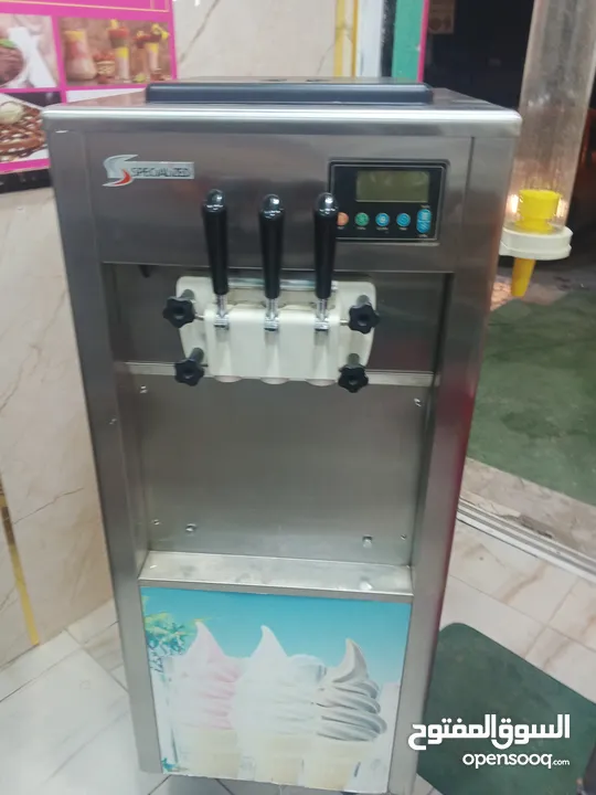 ماكنة بوظه ايس كريم صب نظام إيطالي نفخ