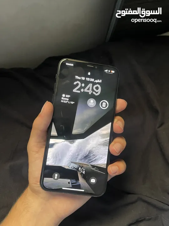 iPhone 11 pro max  265 gb .   سعر حرق   .....بطارية 87