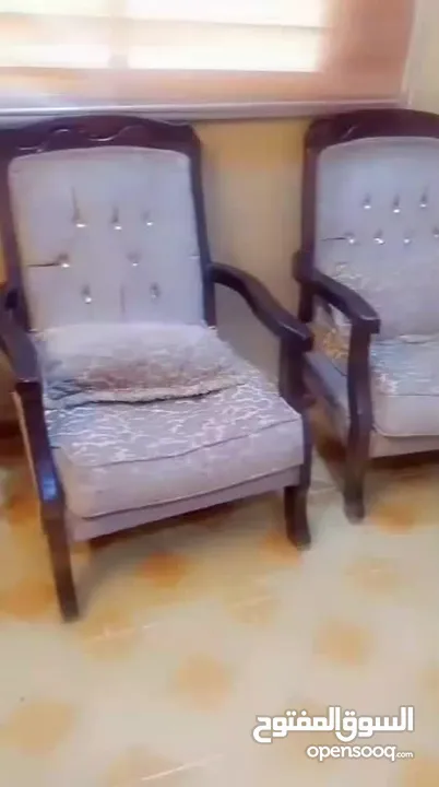 كنب خشب زان بحالة ممتازة