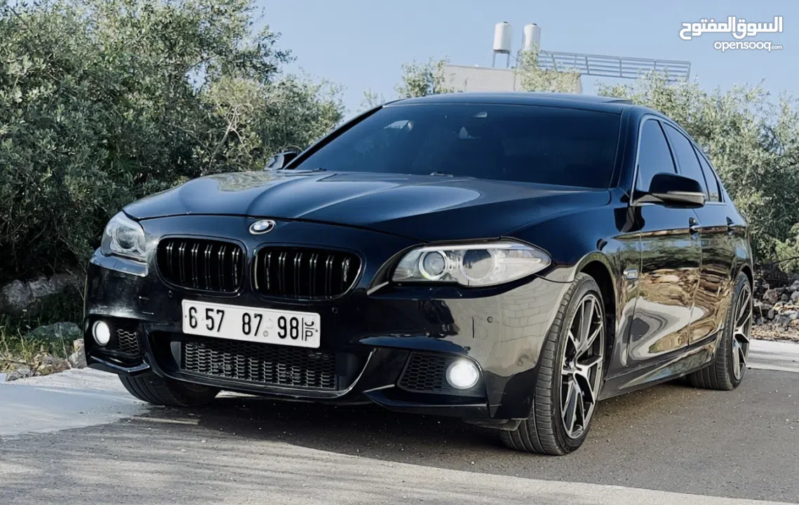 BMW 528i F10 موديل 2015 – نظيفة جدًا – فل الفل اضافات – كاش