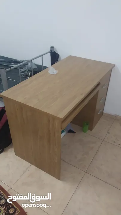 مكتب خشبي استعمال بسيط Wooden Desk for sale