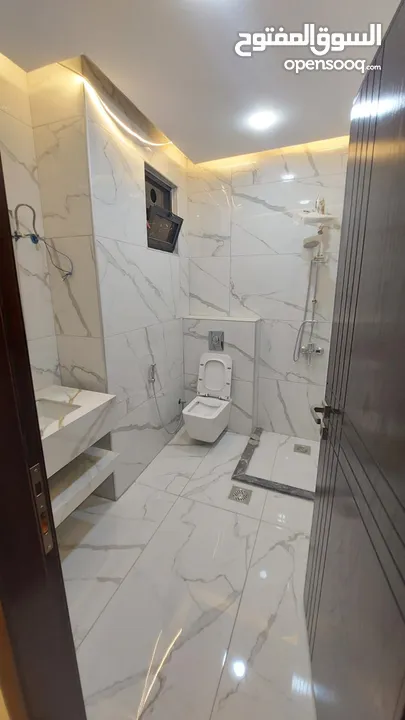 شقة جديدة لم تسكن للإيجار