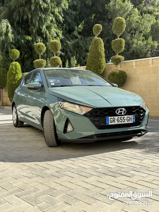 هونداي i20 ترخيص 2023 محرك 1000 بنزين/بطاريه مساعده 48v جير أوتوماتيك