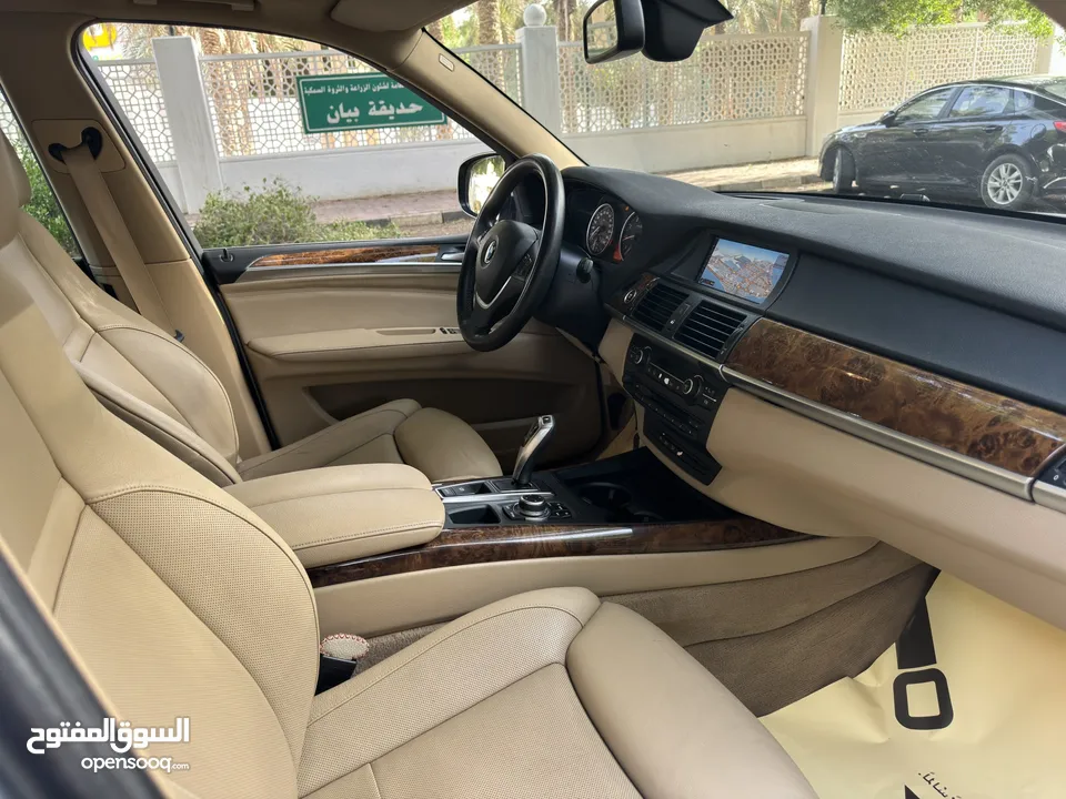 BMW X5 V8 فل كامل المواصفات أعلى درجة