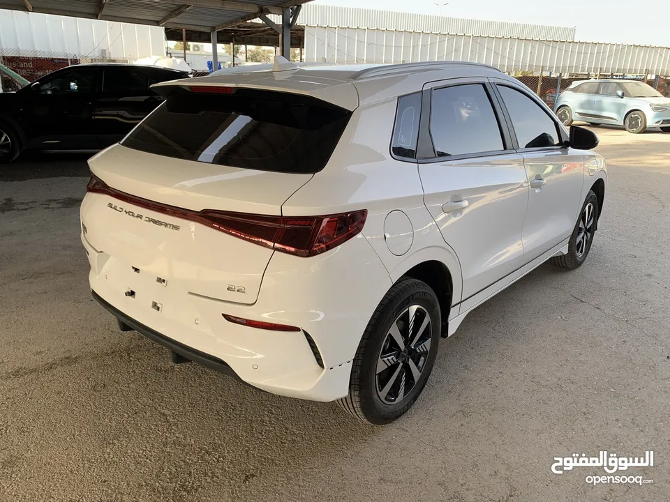 BYD E2 2022 بي واي ديه 2022 صنف لوكشري فل الفل بحاله الوكاله