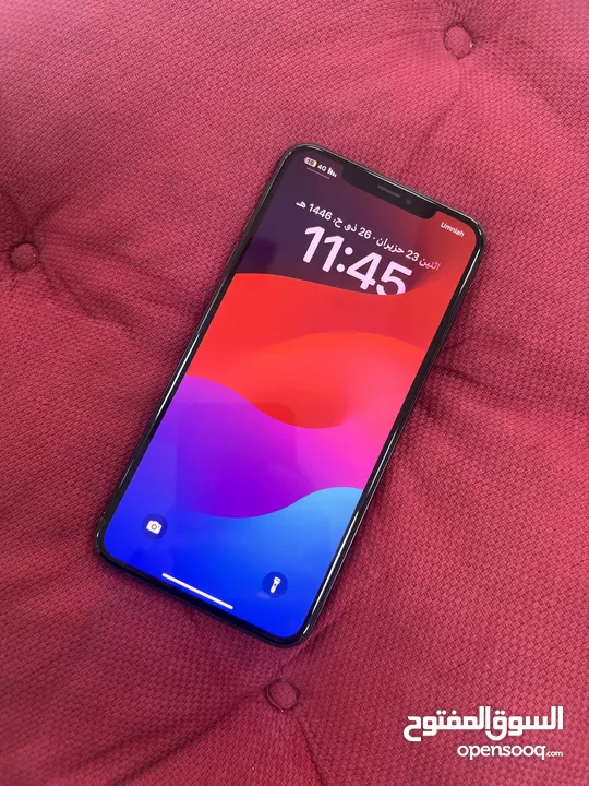 ايفون xs max وتر بروف 512 جيجا مش مفتوح ابداااا بطاريه 81  مكسور باك ومش ماثر
