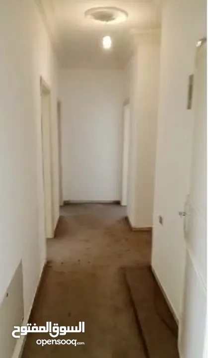 شقة طابقية للبيع في ام اذينة الشرقي - ref : 14475
