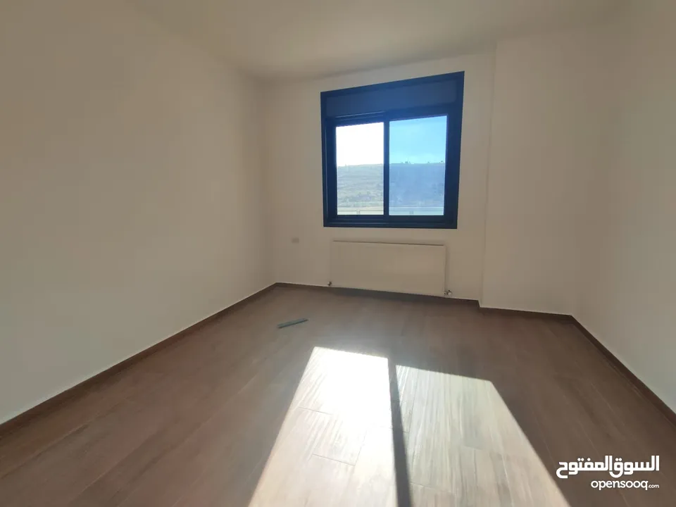 شقة مميزة قيد الفرش للإيجار – عين منجد  شارع إسكان المهندسين