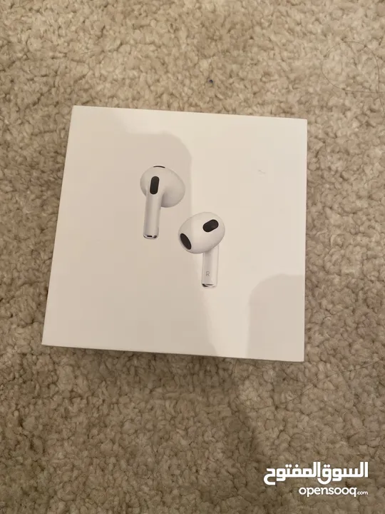 Apple AirPods (3rd generation), Wireless I have the charger to and the box