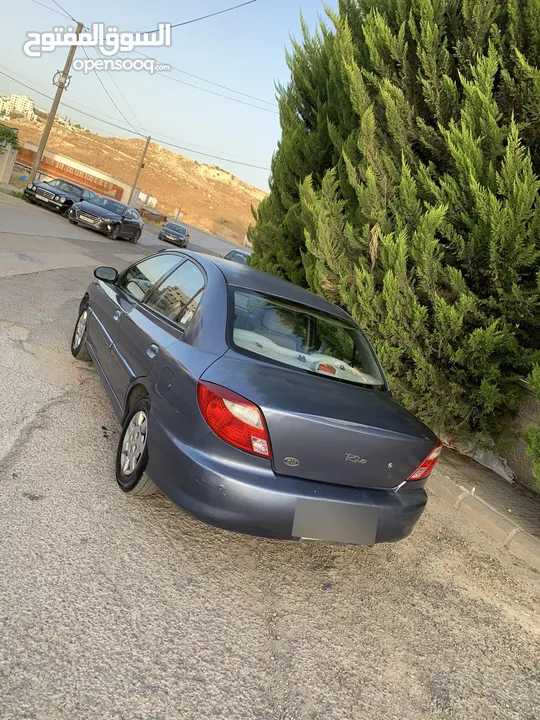 كيا ريو 2001
