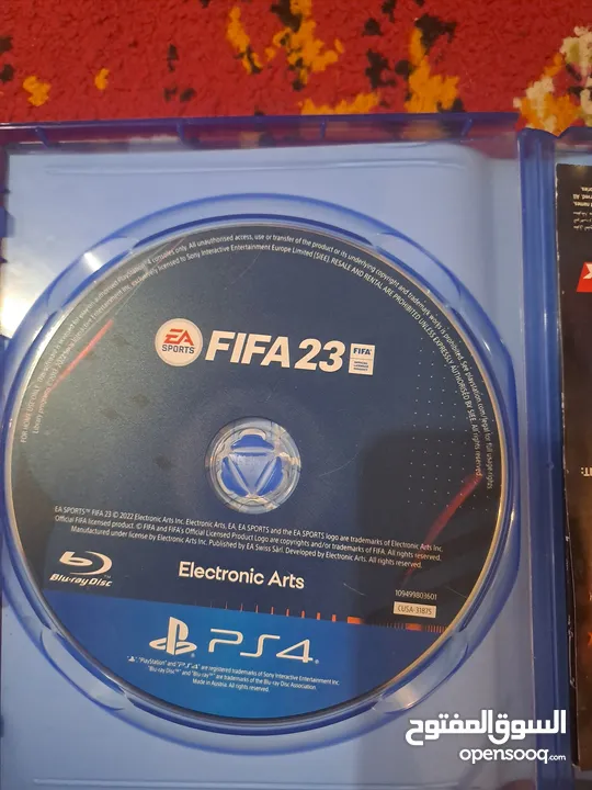 FIFA 23 ps4  WWE 2K20    ps4  بحاله ممتازة جدا ونظيفه