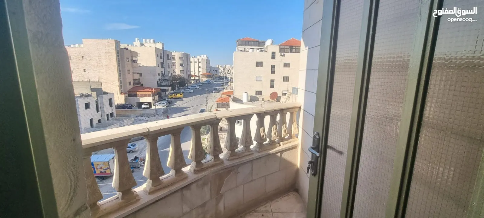 شقة مميزة للبيع في عمان ام نوارة ضاحية الفاروق من المالك مباشرة لم تسكن