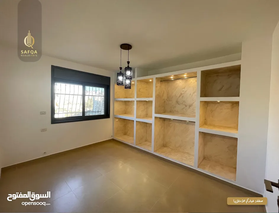 شقه للبيع 180 متر في الطيره بالقرب بجانب فلل العبيدي