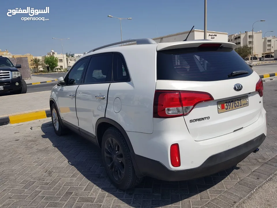 Kia Sorento 2013 model V6   in Excellent condition