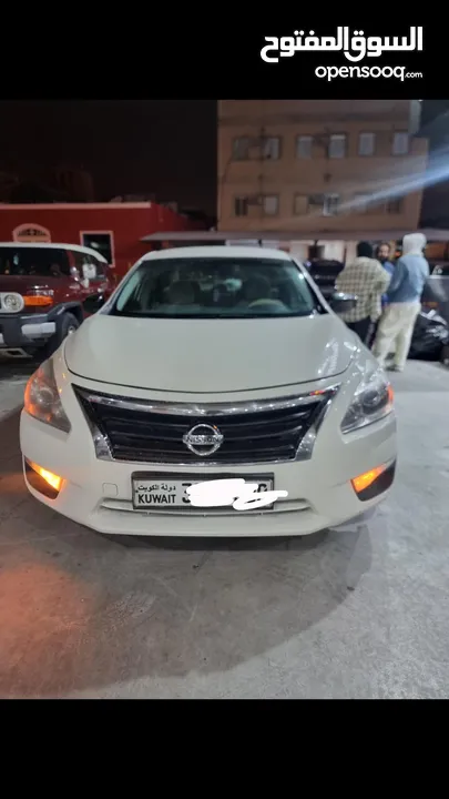 Nissan Altima S 2013 Price negotiable