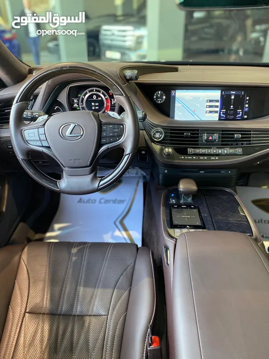 LEXUS LS-500 2019