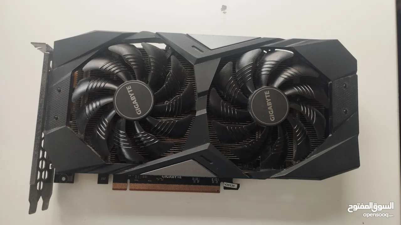 كرت شاشة rx 5500 xt 8g نسخة gigabyte