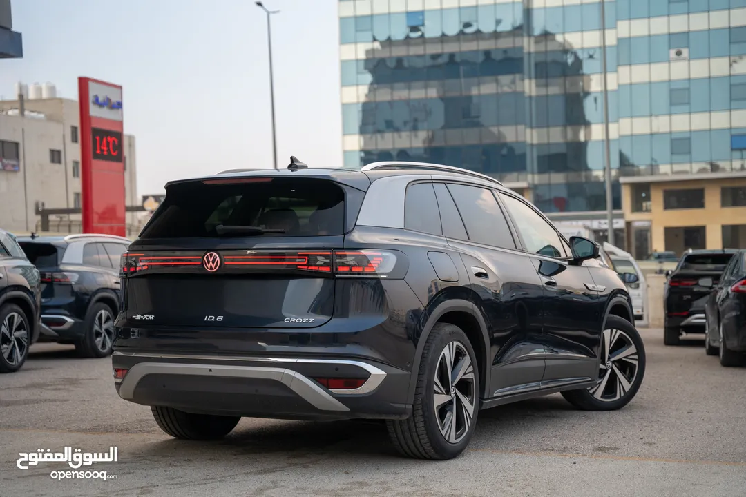 Volkswagen ID6 Pro 2022 + 2023  مستعمل و كفالة اتوهب فحص اتوسكور 90% فما فوق