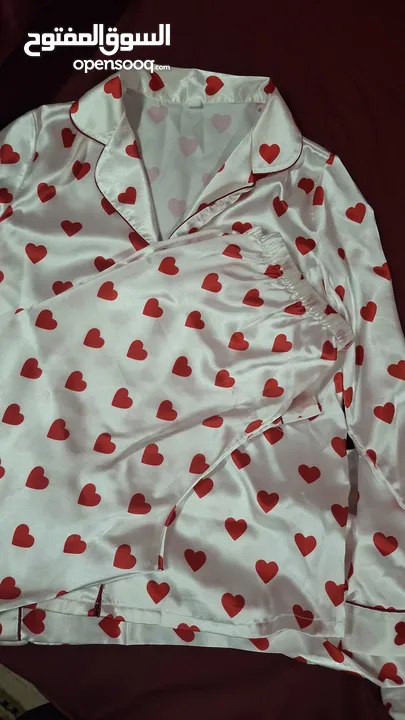 Red heart pyjama box