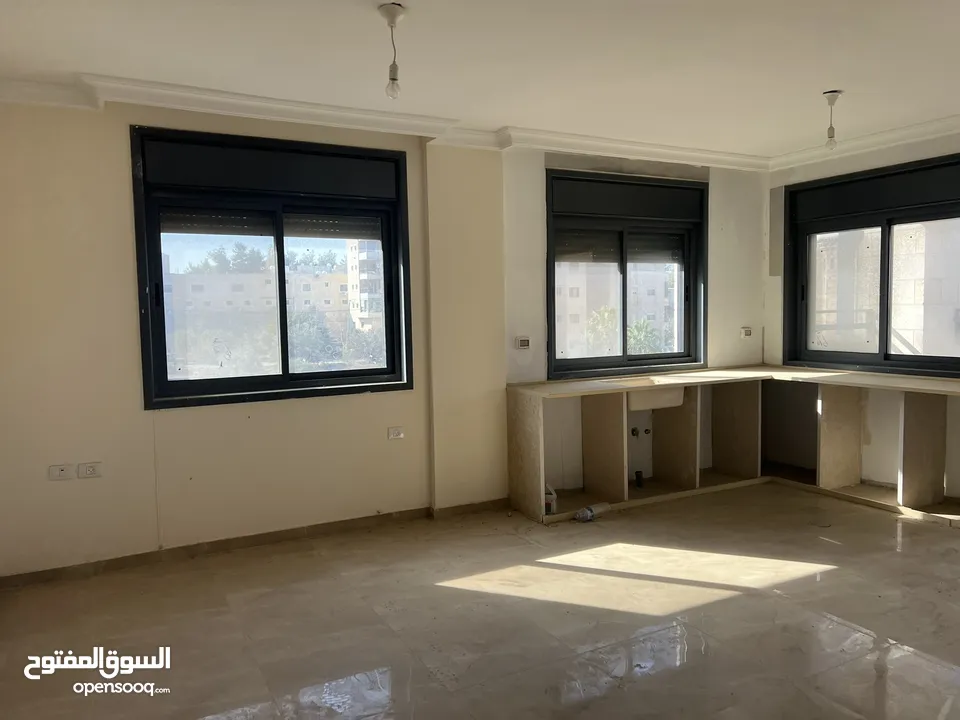 شقه للبيع لي البيره في البالوع فرب مسجد الكوثر