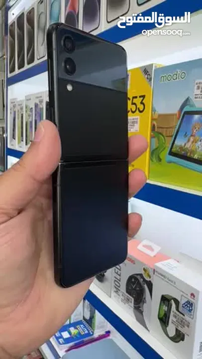 Samsung z flip 3 on very less price