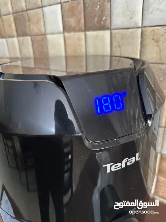 قلاية هوائية تيفال XL بحالة ممتازه وسعر مناسب  tefal easy fry XL air fryer, great condition