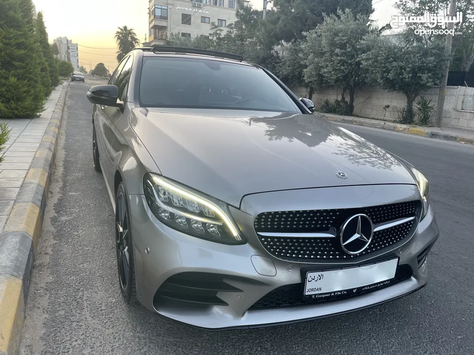 Mercedes C200 2019-Mojave Silver- Night package