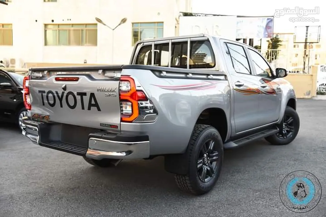 اتوماتيك بيك اب هيلوكس Toyota Hilux 2023