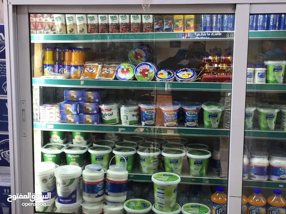 سوبر ماركت للبيع