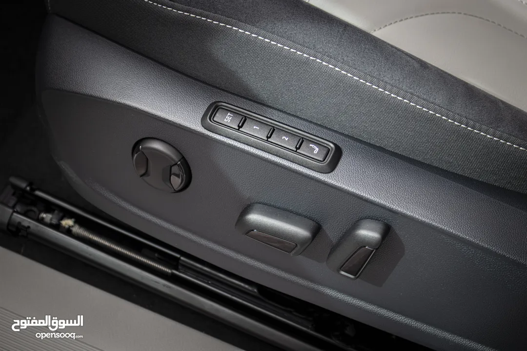 VW ID.4 CROZZ PRO 2024 PIANO BLACK