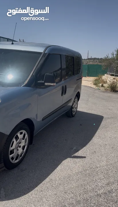 فيات دوبلو 2011 / ماطور 2000 سيسي تيربو / 7 مقاعد اصلي / عداد 80 الف كيلو / ايد اولى