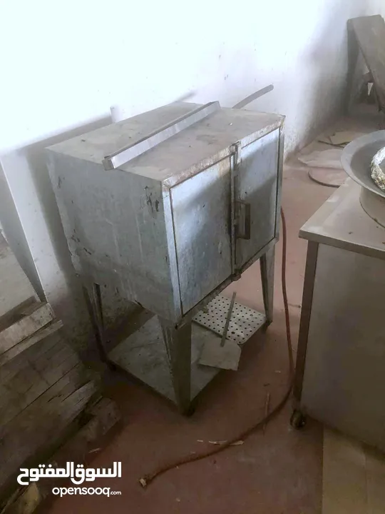 عدة مطعم مستعمله شهر