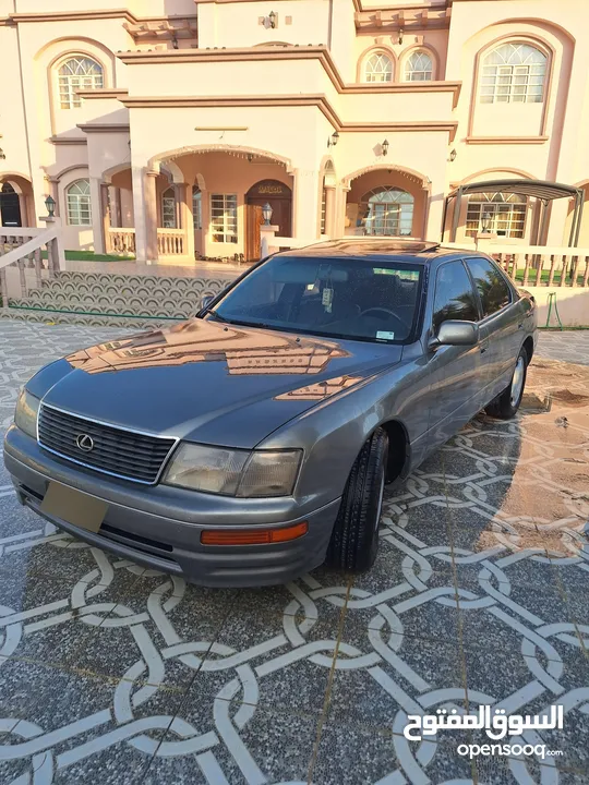 لكسز LS400