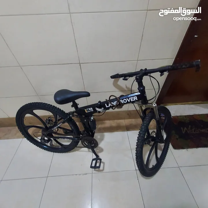 Excellent condition mountain bycycle and Cruiser bicycle for sale....