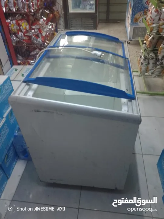 فريزر أرضي استعمال بسيط جدا بحاله الوكاله قابل للفحص قابل للتفاوض او  قابل للبدل عثلاجه عرض