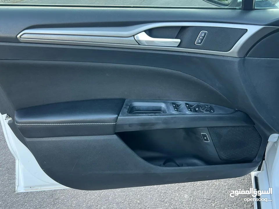 Ford Fusion 2018 (SE / Sport ) فحص كامل للبيع
