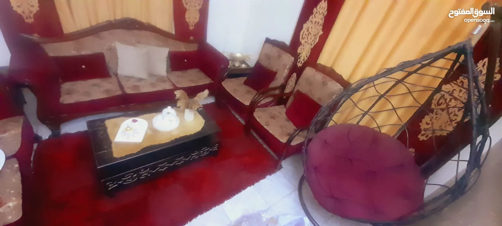 غرفه كنب كامله للبيع الخشب ابدا مو مكسر والاسفنج ممتاز