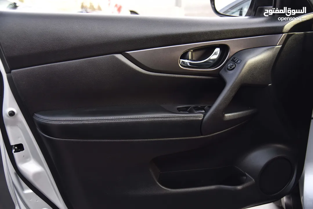 عرض العيد نيسان اكستريل بحالة الوكالة Nissan X-trail SV 2.5 2015