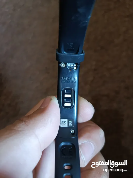 ساعه يد ذكيه جارمن الأصلية (GARMIN vívosmart 4) مستعمله شهرين