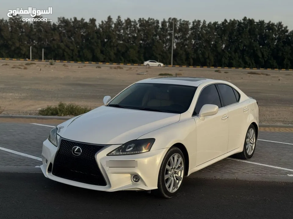 Lexus is250  upgrade  2014 Full option perfect condition