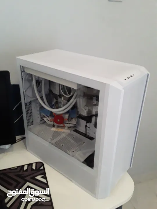 Gaming pc "Ryzen 5 5600G,B550m pro4,16Gb ram,800GB storage,Water cooler "قيمنق بيسي