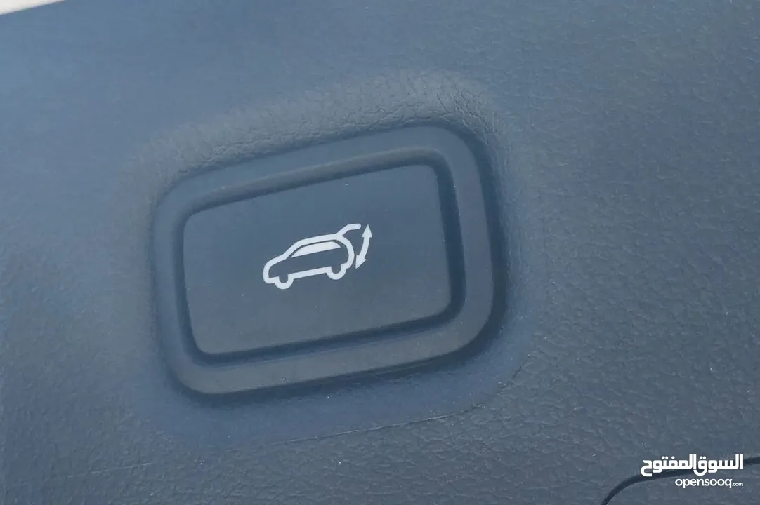 سنتافيه هايبرد 2023