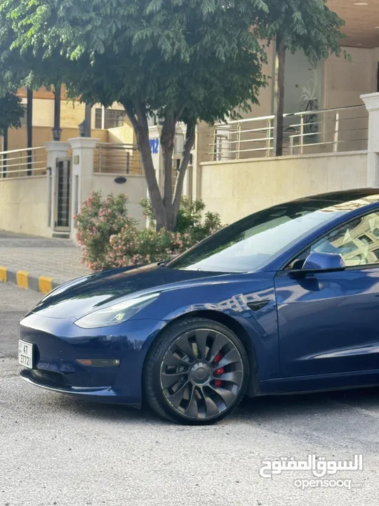 Tesla Model 3 Performance 2022  جمرك اليوم ترخيص وتأمين سنه كامله